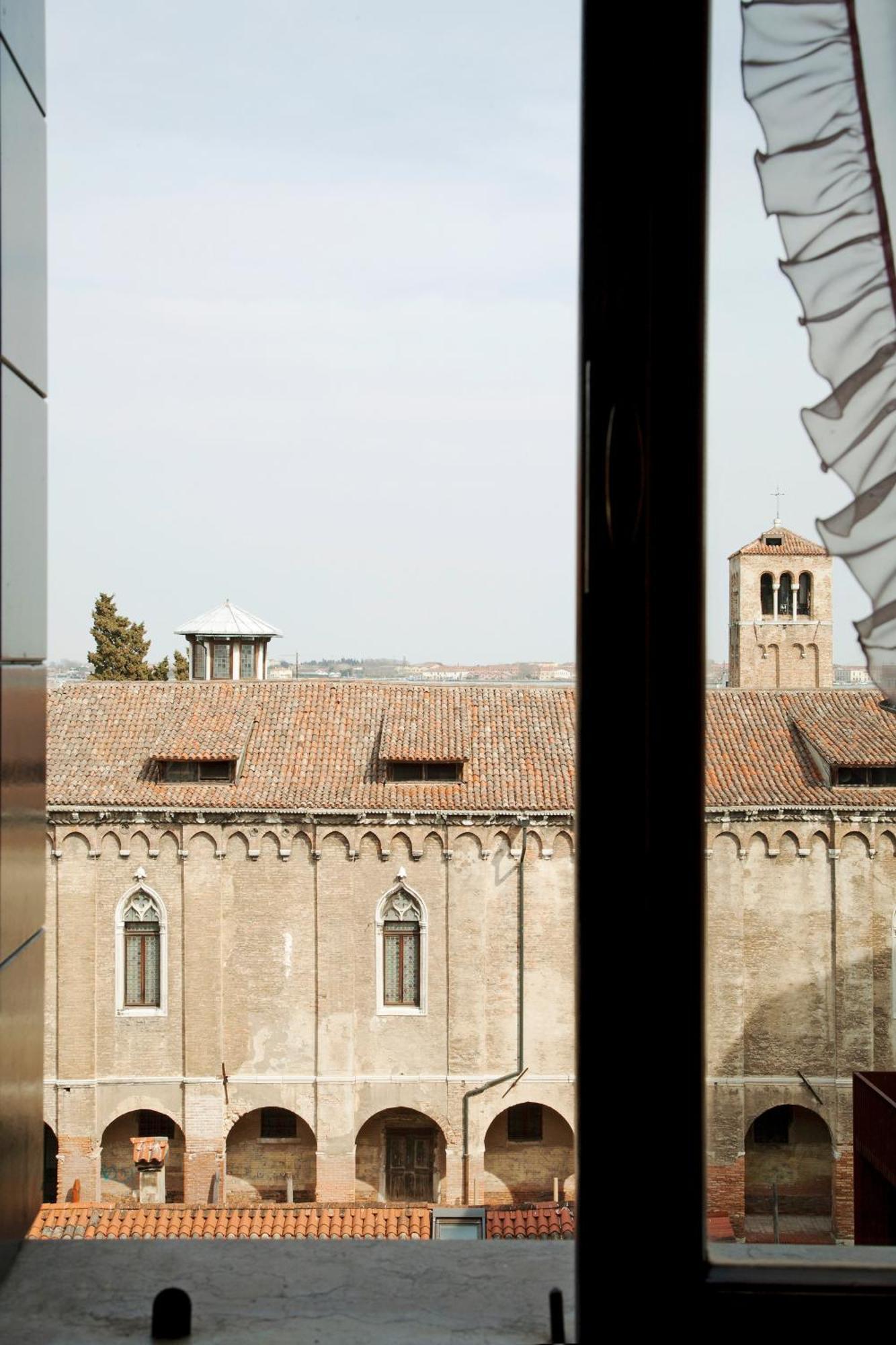 Ca Lezze Bell'Appartamento Nel Cuore Di Venezia Exterior photo